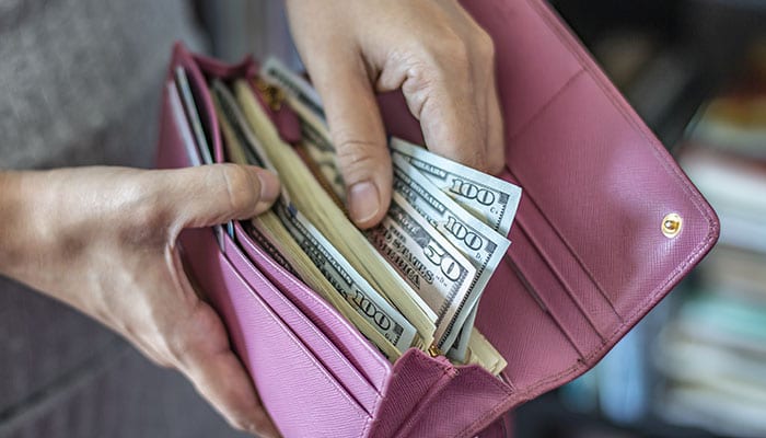 4 Reasons It’s Still Important to Carry Cash